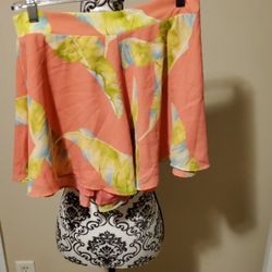 Adrienne Tropical Print Shorts Size L
