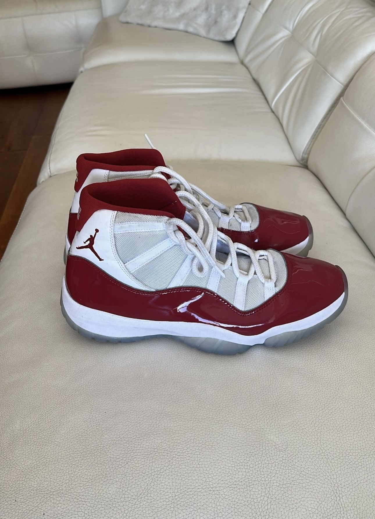 Jordan 11 Cherry  (Size 13)