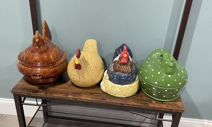 Porcelain Hen