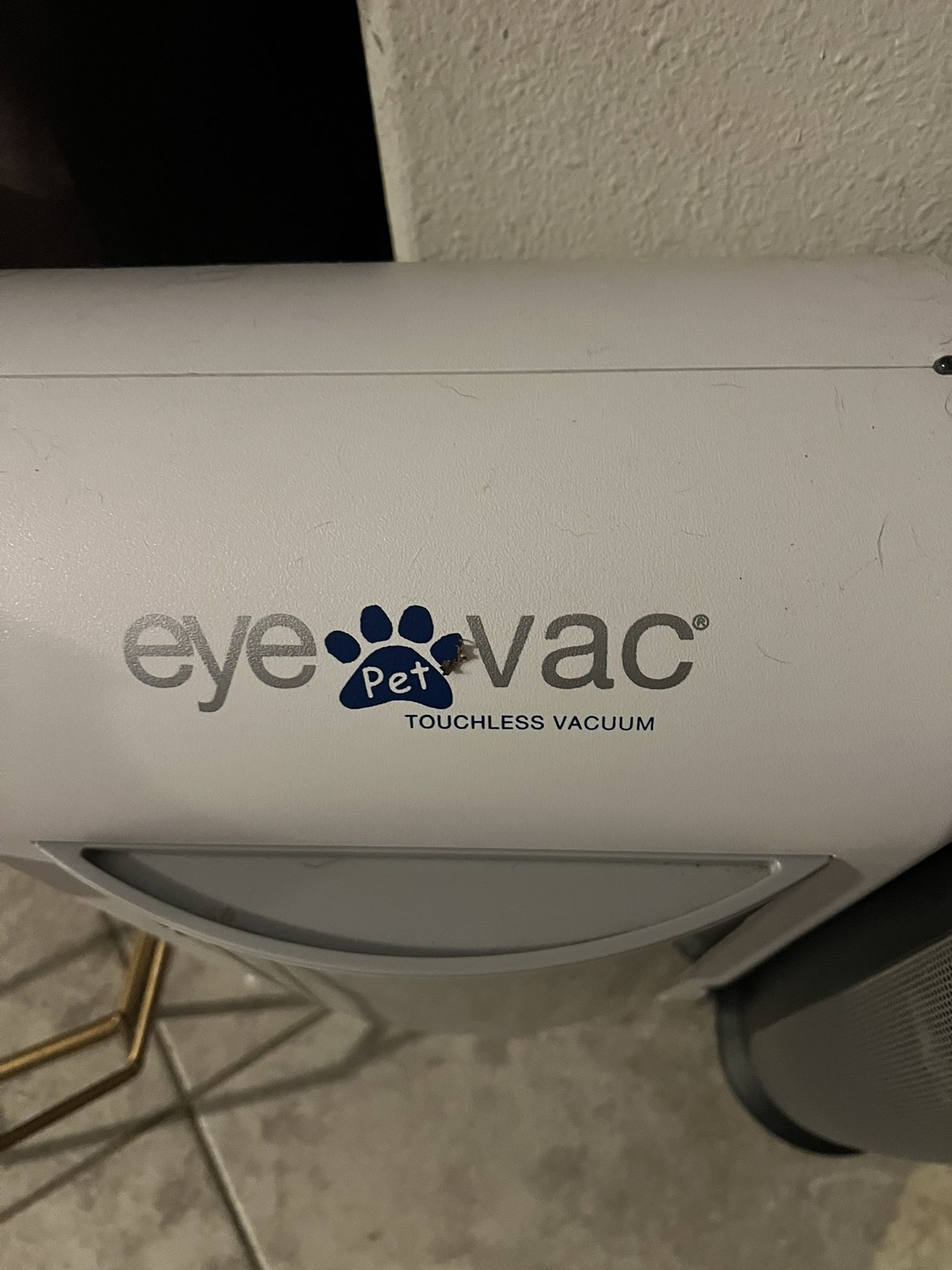 Eye Pet Vacuum