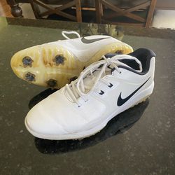 Golf Shoes - Size 9