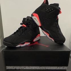 AIR JORDAN 6 RETRO