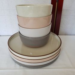 8 Piece Set of Mora Ceramics