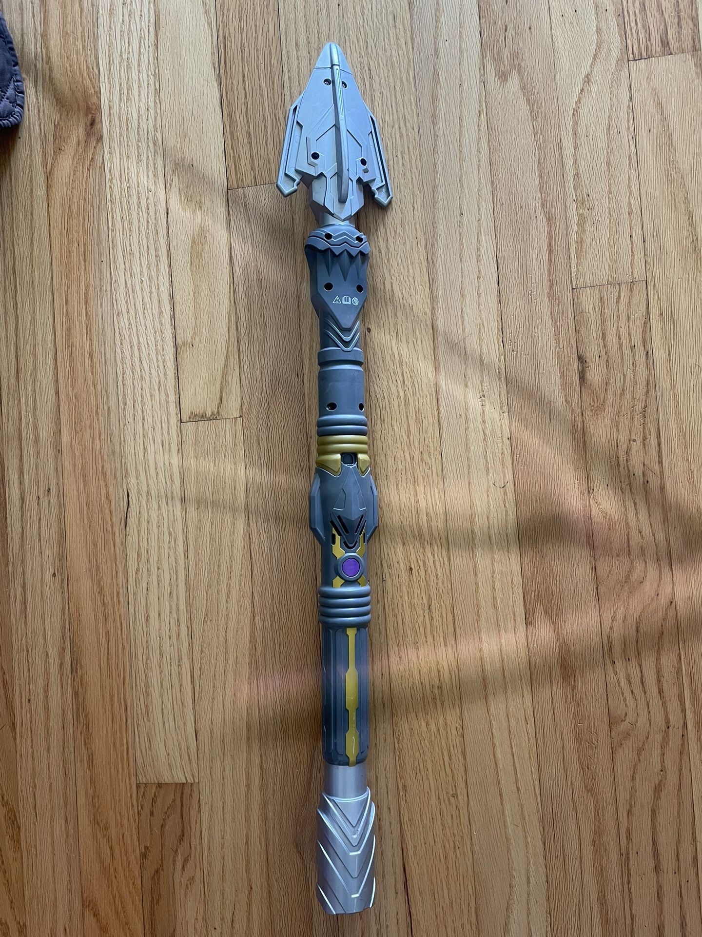 Marvel Black Panther: Wakanda Forever Kingsguard FX Spear, Role Play Toys, Costume, Super Hero Toys for 5 Yr Old Boys Girls &Up