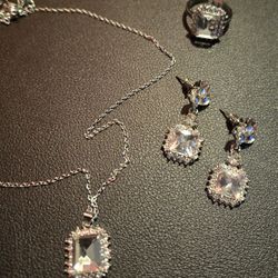 Silver Stone Jewelry Set