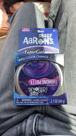 Crazy Aaron’s putty change color