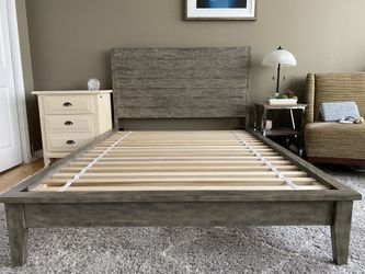 Pottery Barn Mateo Full Size Bed Frame In Gray for Sale in Chicago