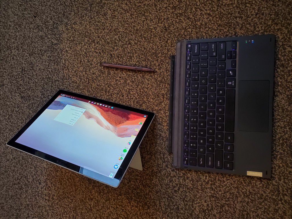 Microsoft Surface Pro 7 w Pen And Cover