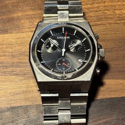 Lucleon SILVER-TONE STAINLESS STEEL CHRONOGRAPH WATCH WITH BLACK DIAL