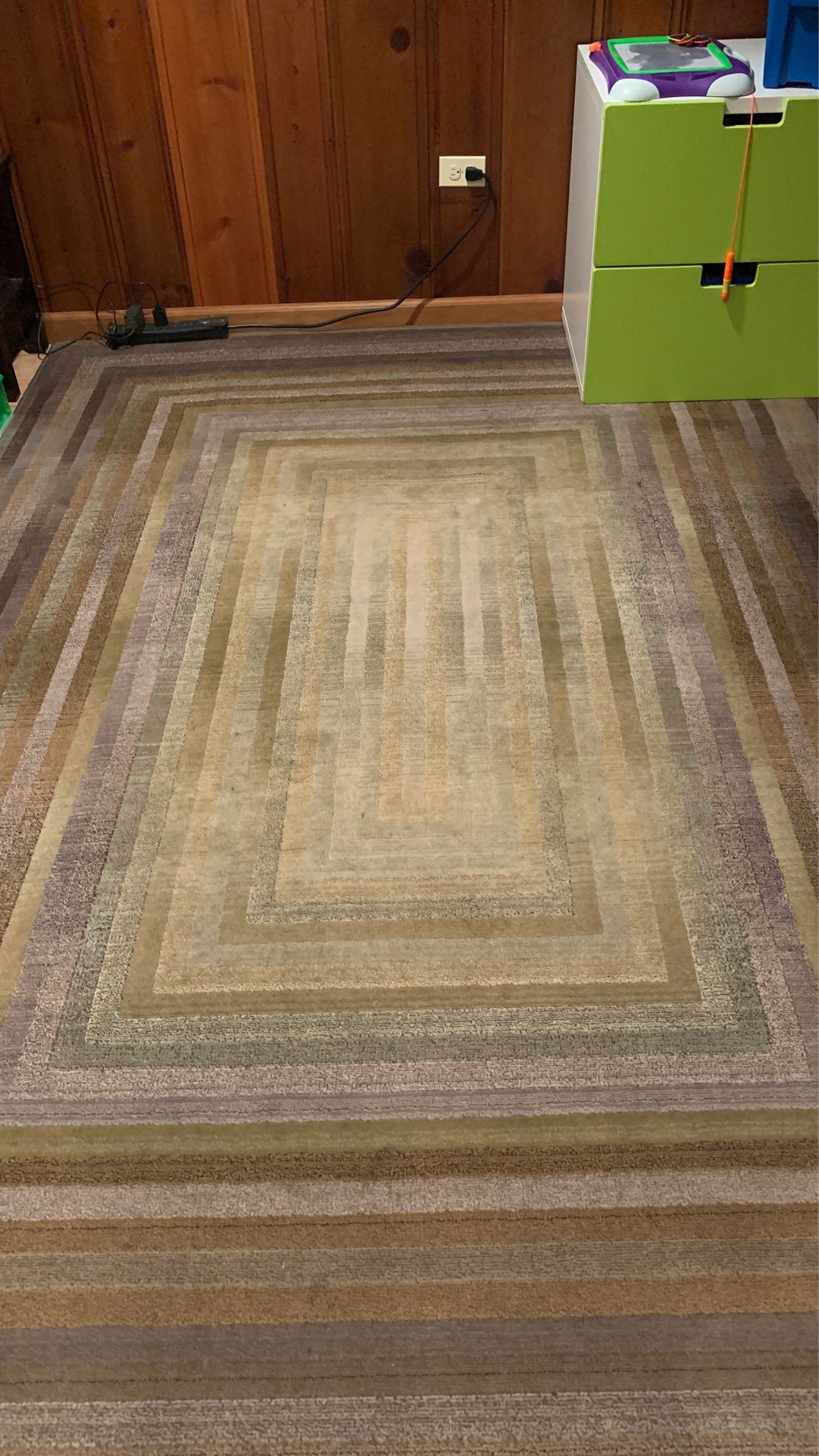 Macy’s 8x10 Rug for Sale in Calumet Park, IL OfferUp