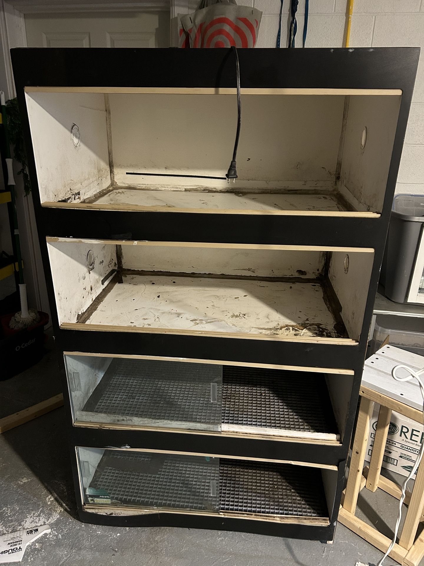 4 Reptile Cages