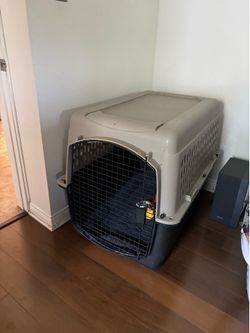Dog crate