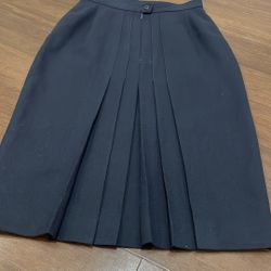 Vintage Classic Black Wool Pencil Skirt with Pleated Back