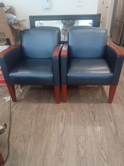 Lesro Belmont guest chairs set of 2