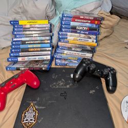 PS4 Slim 