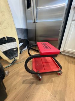 Craftsman Roller Chair