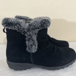 New Women's KHOMB Boots Size 8 🌸