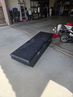 Truck chest