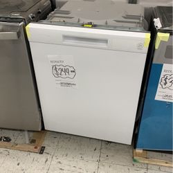 White Hotpoint Dishwasher