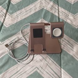 New Apple Watch And Phone Holder With Matching Car Charger