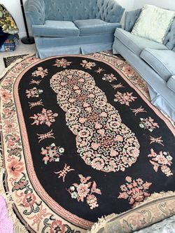Chinese Oval Rug 6.5x9.5’
