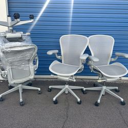 Herman Miller Aeron’s B Remastered Titanium Computer Desk Gaming Office Chairs Like New