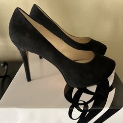 BRAND NEW Nine West  Black Heels - Size 5 1/2
