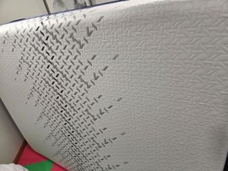 Queen Nectar Luxe Hybrid Mattress - Like New