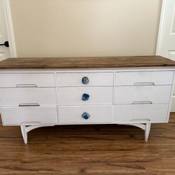 Dresser (Mid-Century Modern) -$160 OBO 