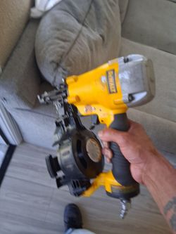 DEWALT Coil Roofing Nailer