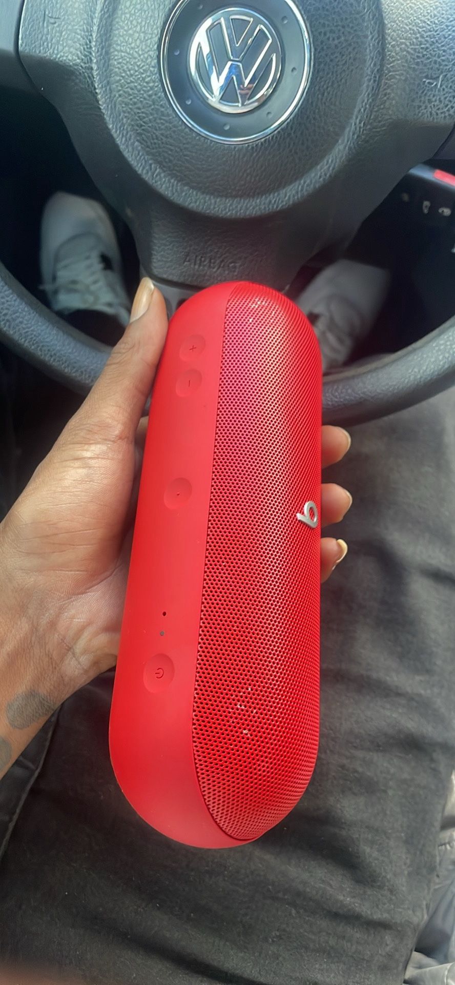 Beats Pill