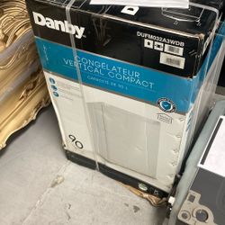 Danby Upright Freezer 32 In Tall