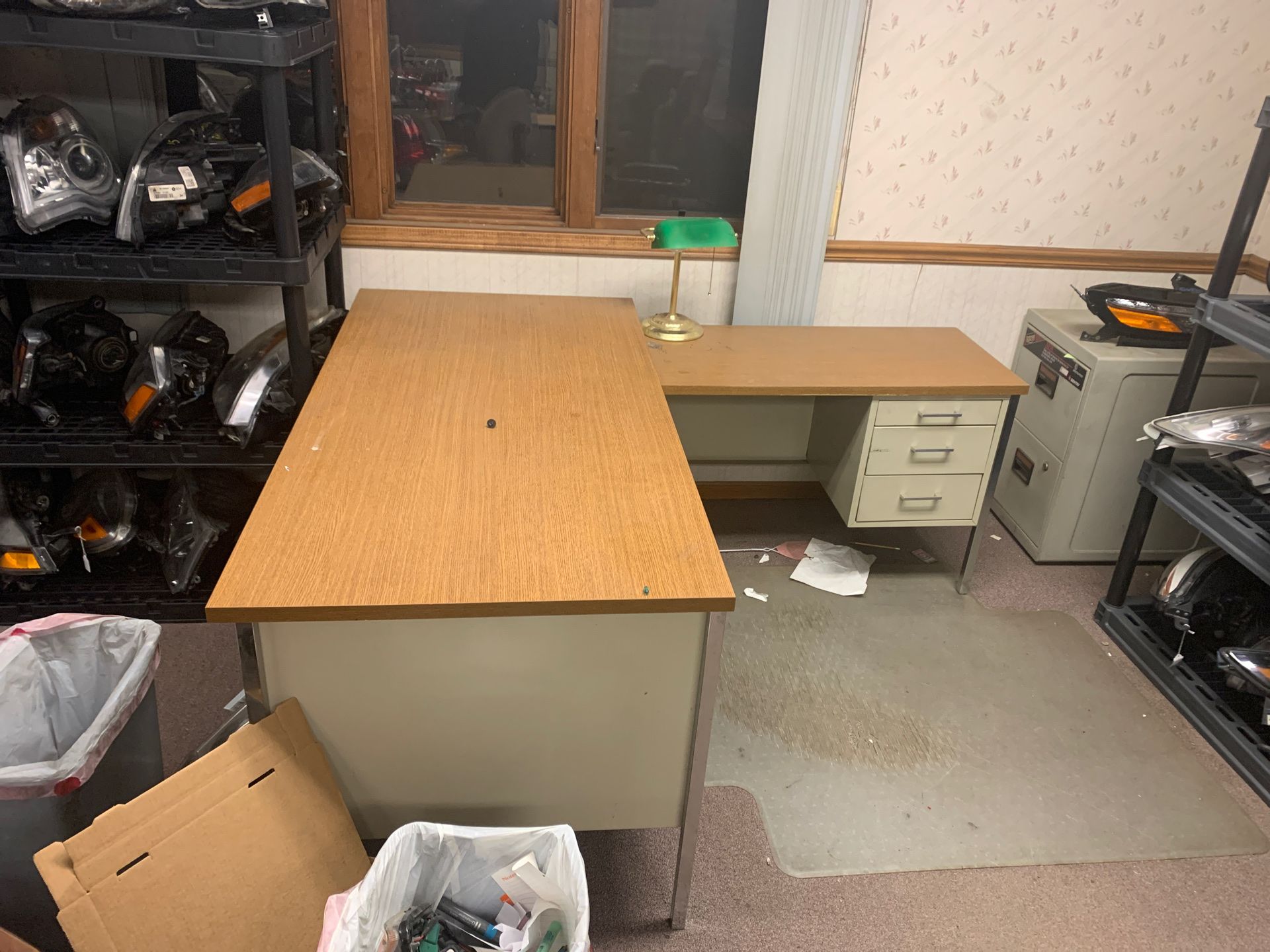 SCRAP METAL, Tables, desks, cabinets etc