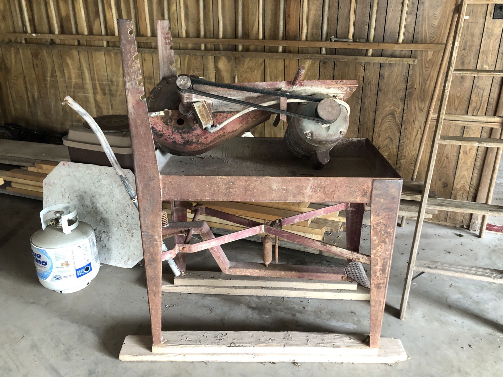 14” Cement Masonry Saw w/extra Blades and Table