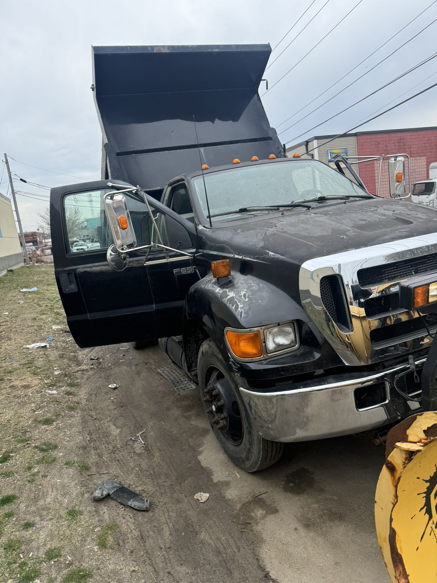 2006 F650 Dump Truck