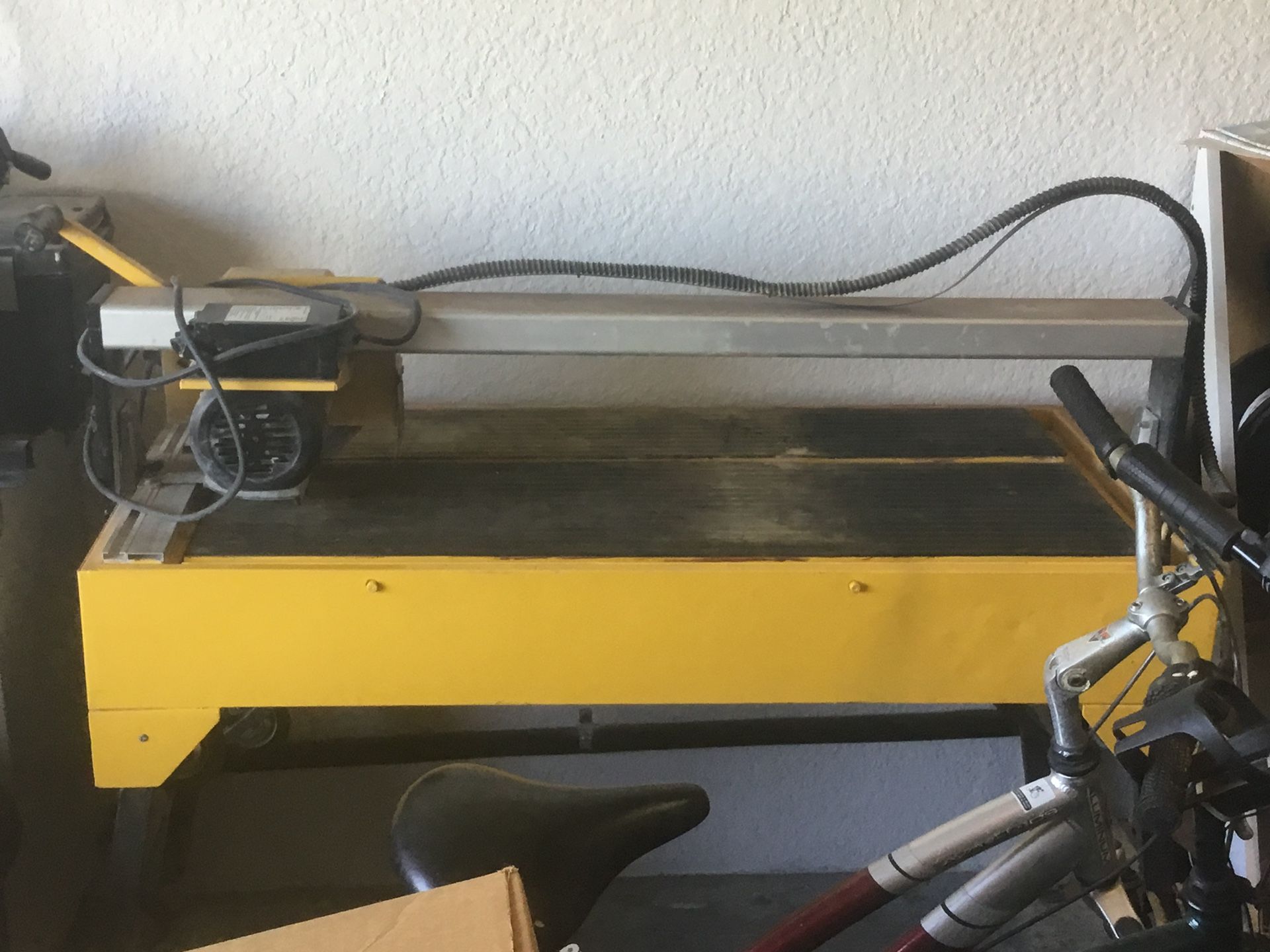 Wet Tile saw