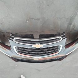 2015-2016 Chevy Cruze Complete Front Bumper With All The Accessories OEM.