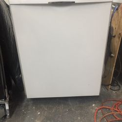 Bosch Dishwasher  Small crack In Top Front Door Cosmetic