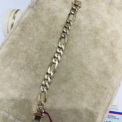 GOLD THICK LINK BRACELET