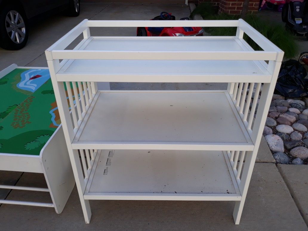 Changing table