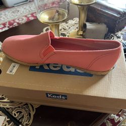 Meds  Womens Shoes New In Box