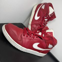 Jordan 1 Mid “Gym Red”