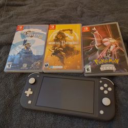Nintendo Switch Lite And Games Bundle 