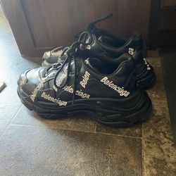 Men’s Balenciaga Triple S 