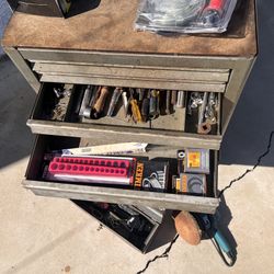 Rolling Toolbox With Tool