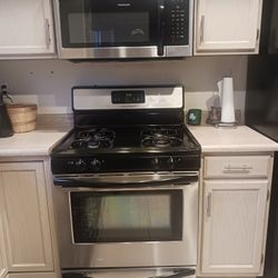 Frigidaire Stove