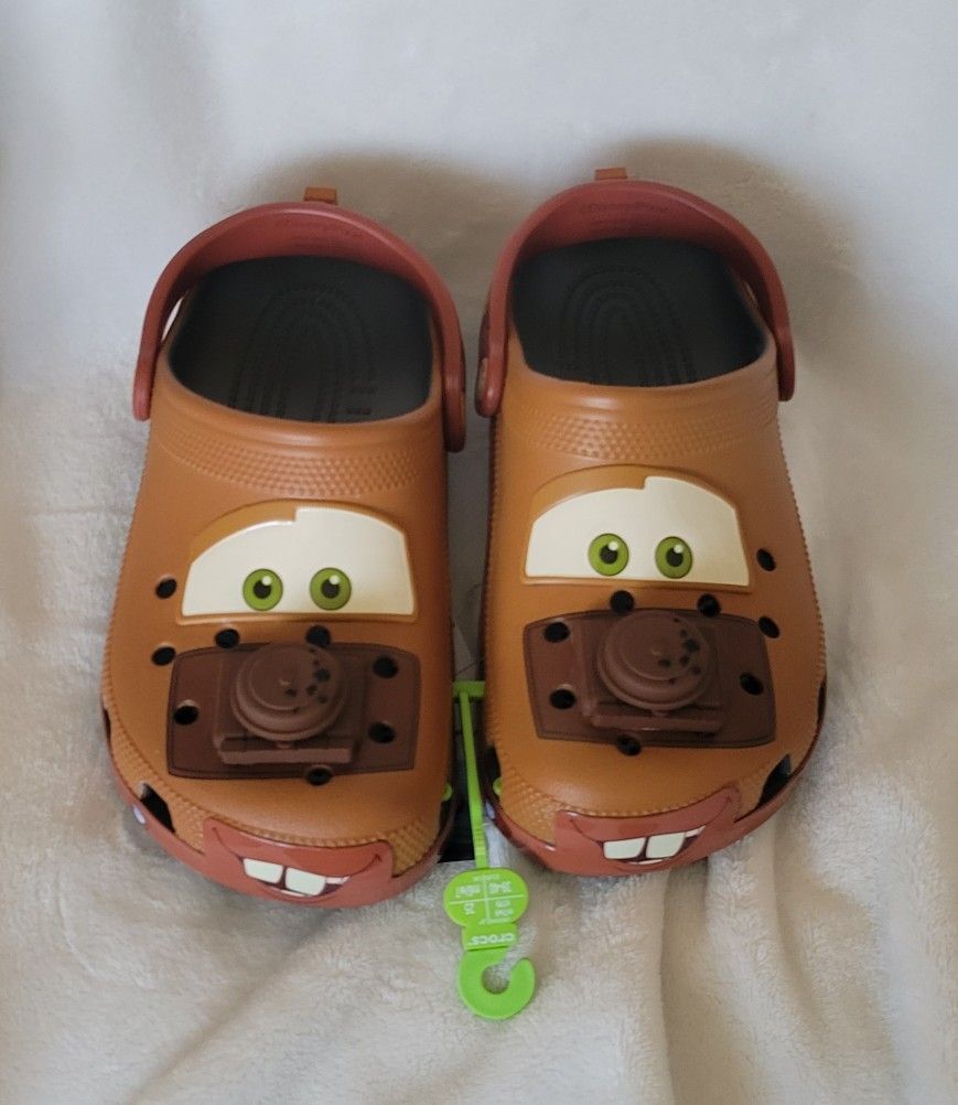 CARS Tow Mater Crocs