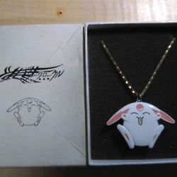 Silver Tone Necklace/Bunny Charm-watch