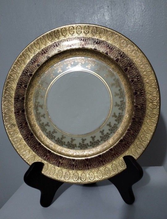 MID CENTURY - VINTAGE 22K PORCELAIN PLATE 10.5"