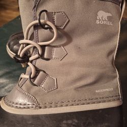 Sorel Insulated Waterproof Boots Size 4